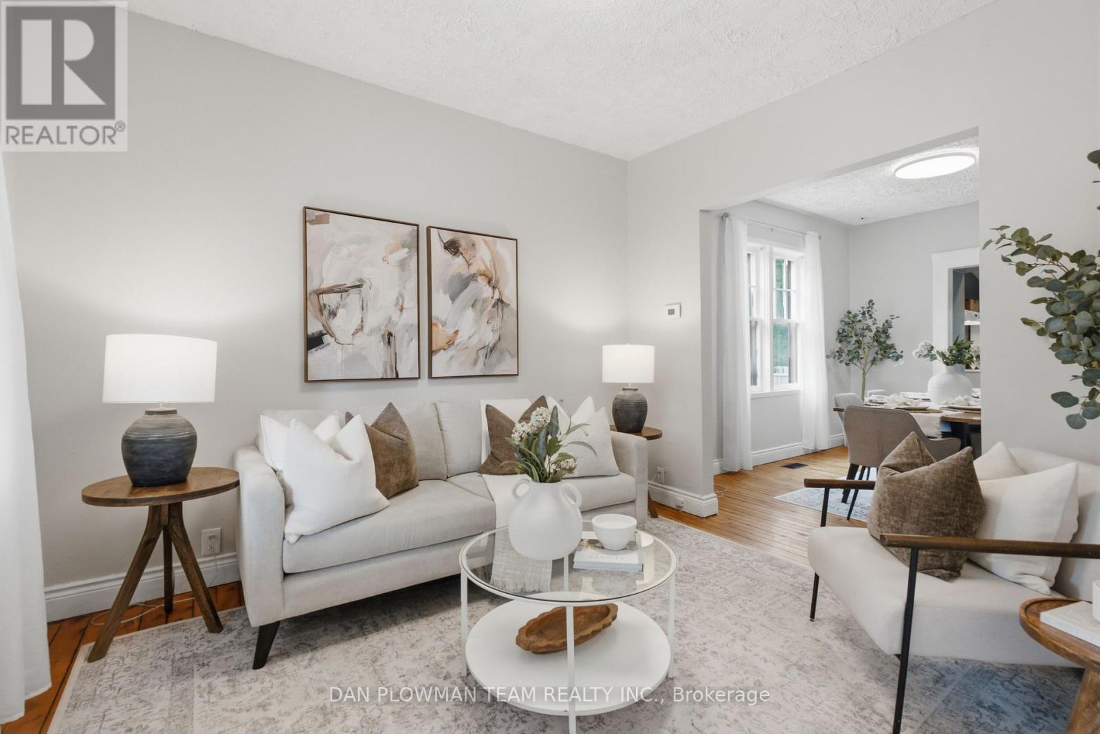 265 Haig Street, Oshawa, ON - Indoor Photo Showing Living Room