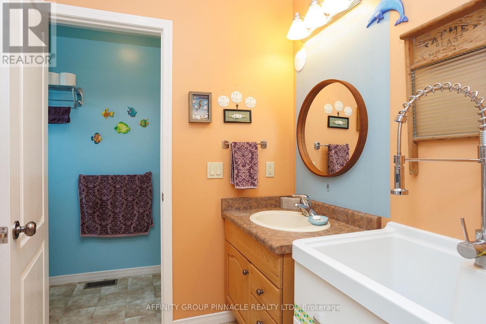 243 Fairbairn Road, Kawartha Lakes (Bobcaygeon), ON - Indoor Photo Showing Bathroom