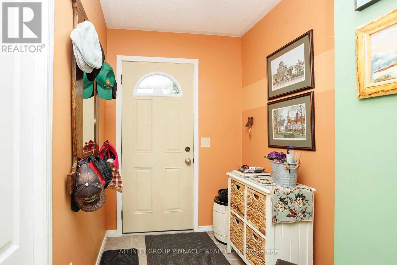 243 Fairbairn Road, Kawartha Lakes (Bobcaygeon), ON - Indoor Photo Showing Other Room