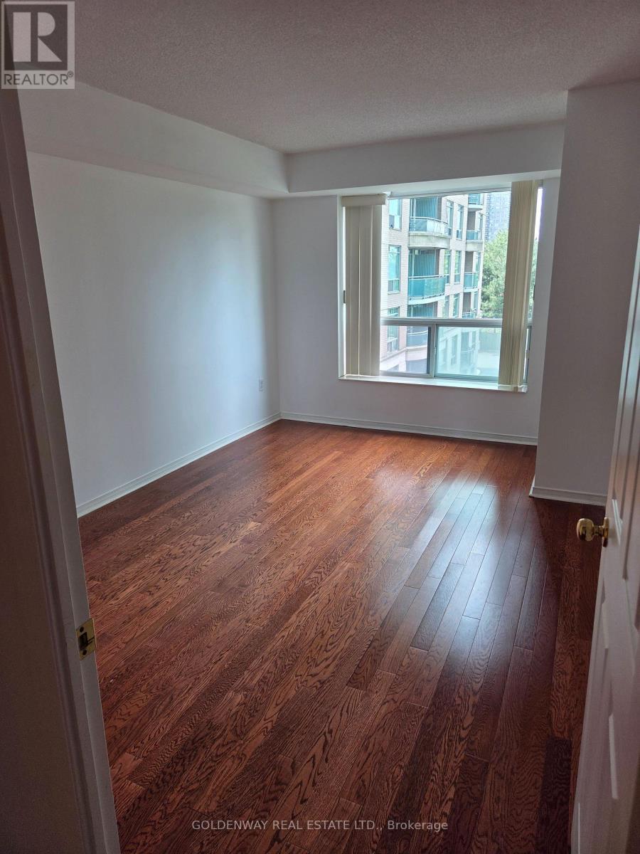 402 - 18 Pemberton Avenue, Toronto, ON - Indoor Photo Showing Other Room