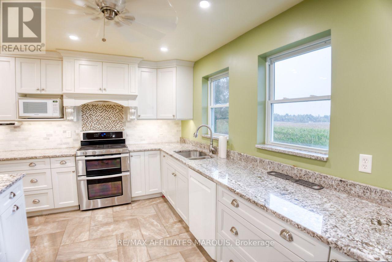 Kitchen - 421 Summers Road, Rideau Lakes, ON - Indoor Photo Showing Kitchen