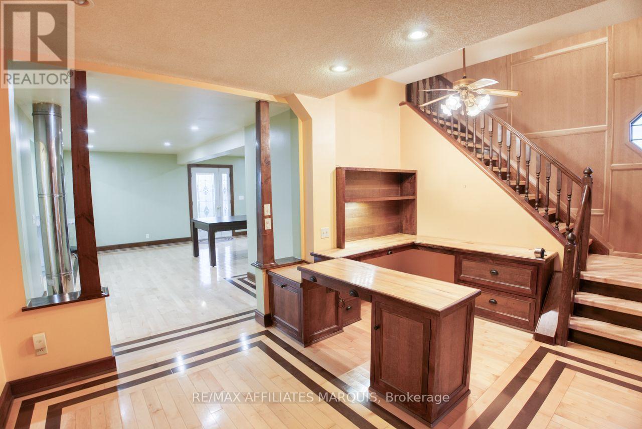 office - 421 Summers Road, Rideau Lakes, ON - Indoor Photo Showing Other Room