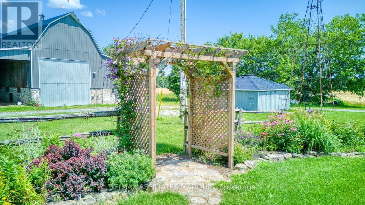 stunning perennial gardens - 421 Summers Road, Rideau Lakes, ON - Outdoor