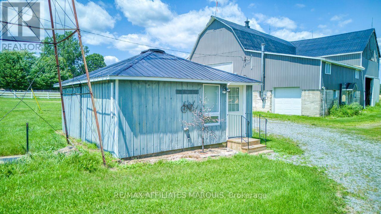 Guest house - 421 Summers Road, Rideau Lakes, ON - Outdoor
