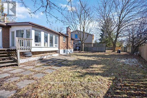 23 Ironshield Crescent, Markham, ON - Outdoor