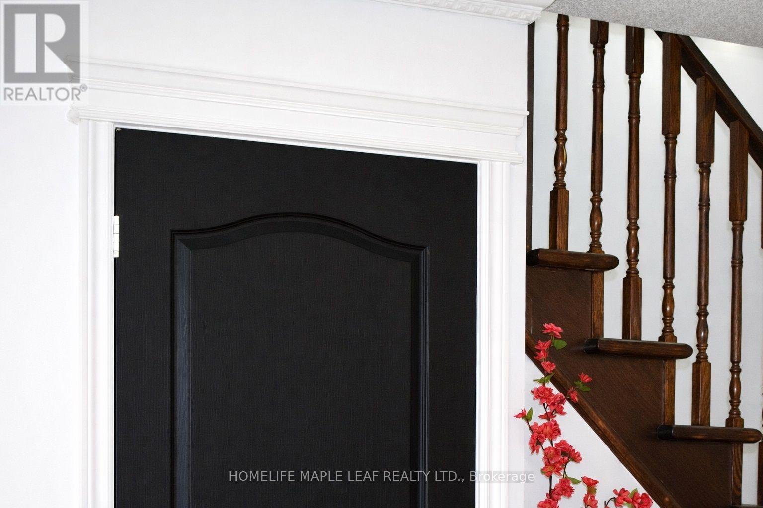 29 Stonebriar Drive, Vaughan, ON - Indoor Photo Showing Other Room