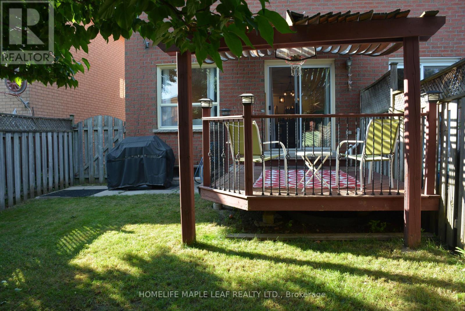 29 Stonebriar Drive, Vaughan, ON - Outdoor With Deck Patio Veranda