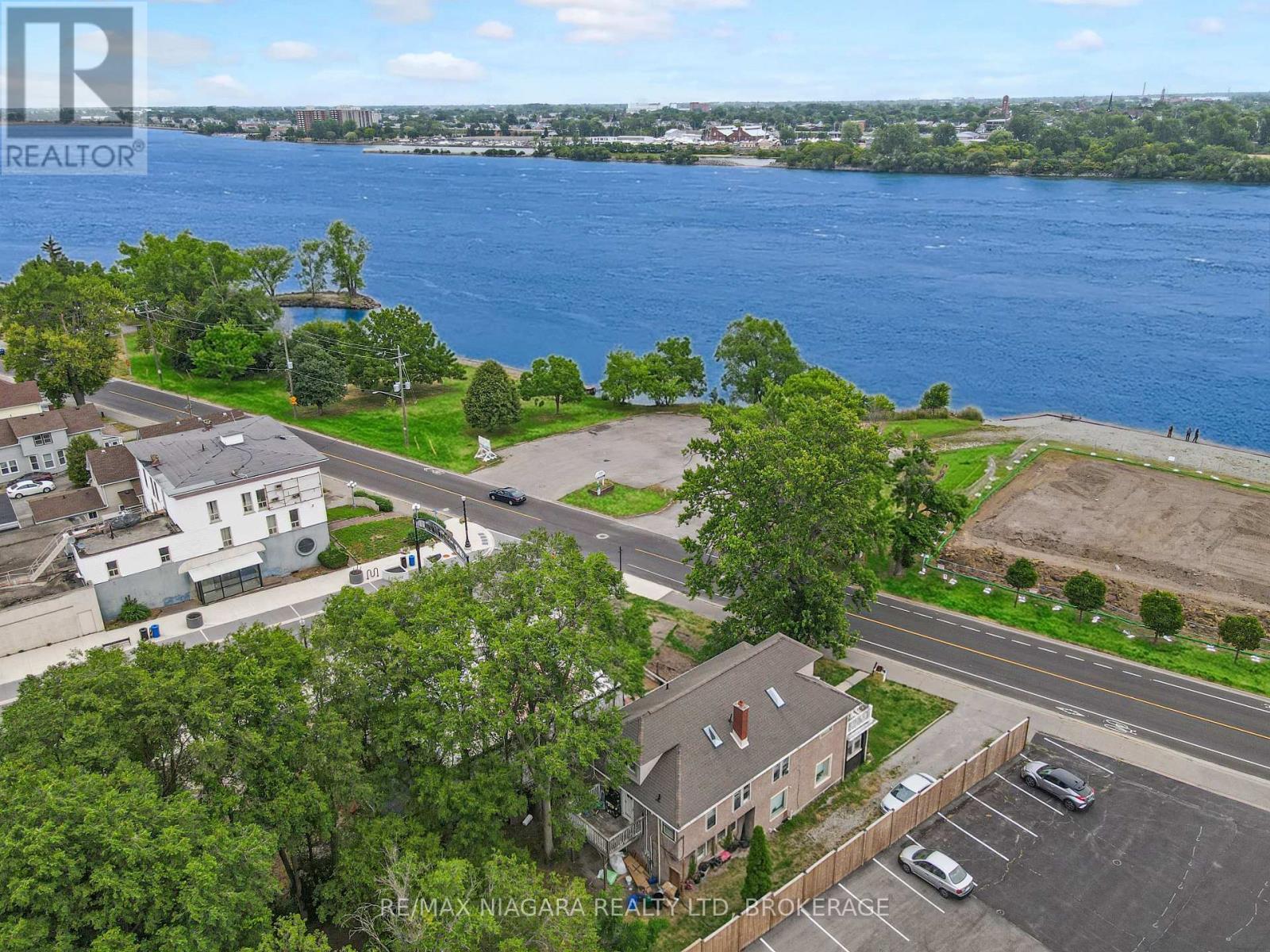 607 Niagara Boulevard, Fort Erie (Central), ON