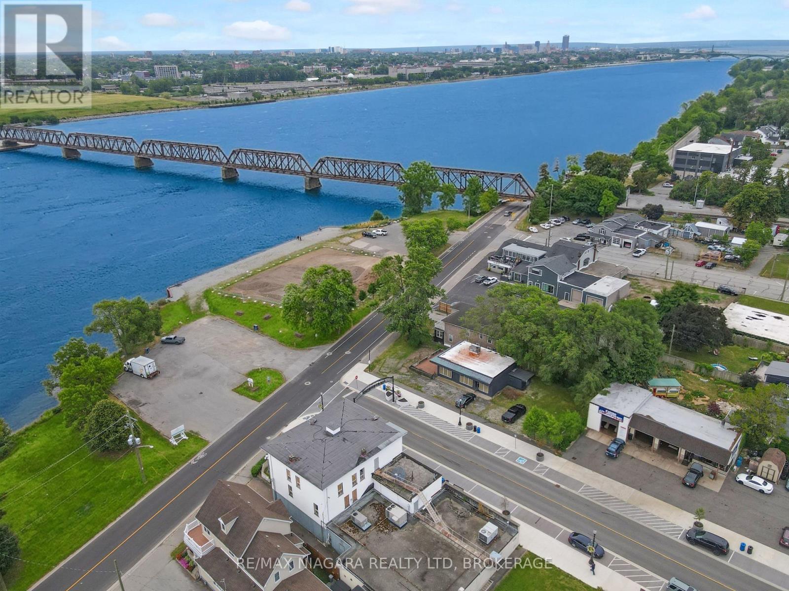 607 Niagara Boulevard, Fort Erie (Central), ON