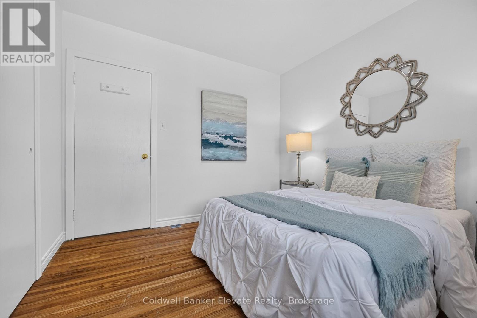 46 Mcintyre Crescent, Halton Hills, ON - Indoor Photo Showing Bedroom