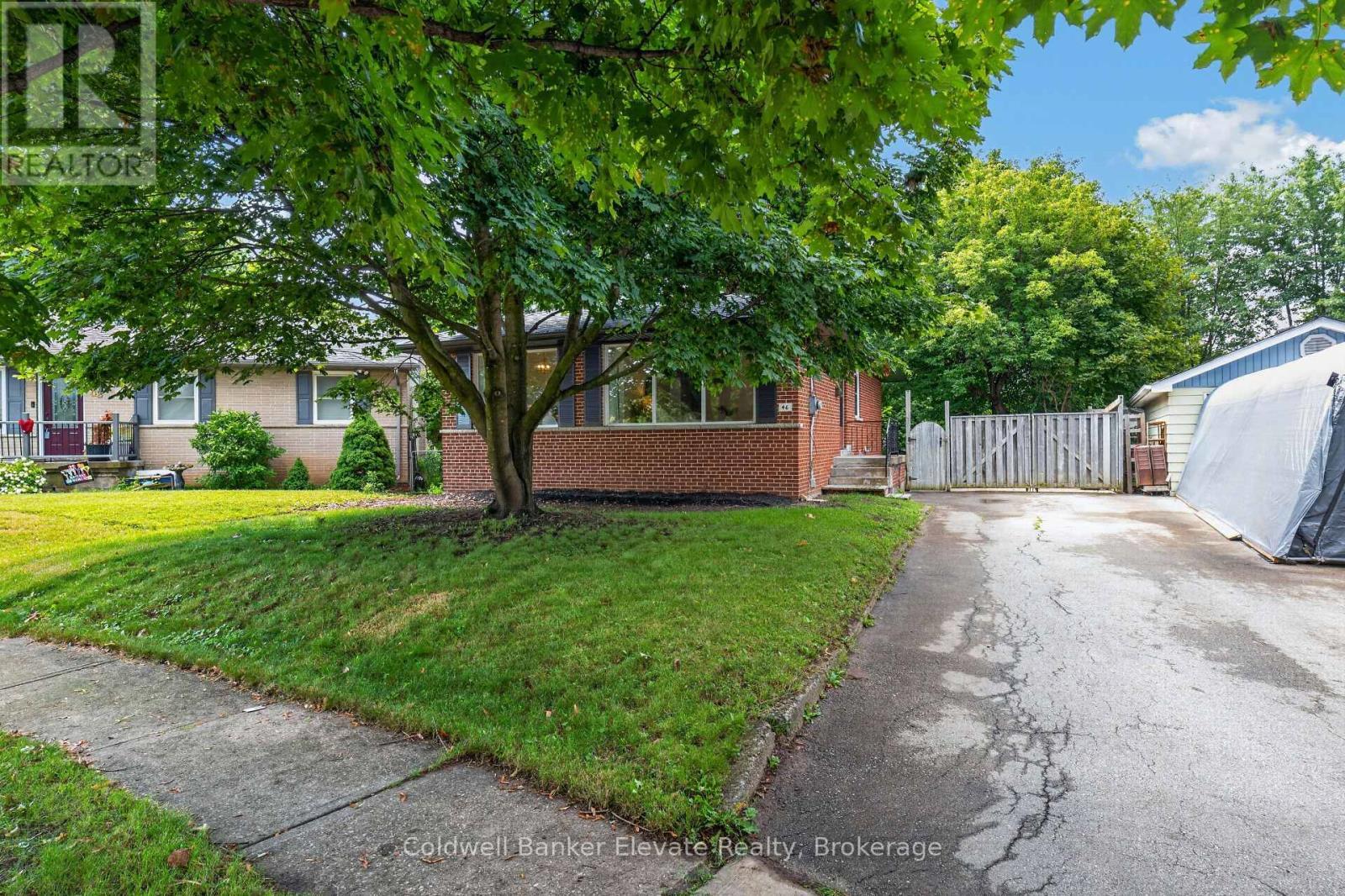 46 Mcintyre Crescent, Halton Hills, ON - Outdoor