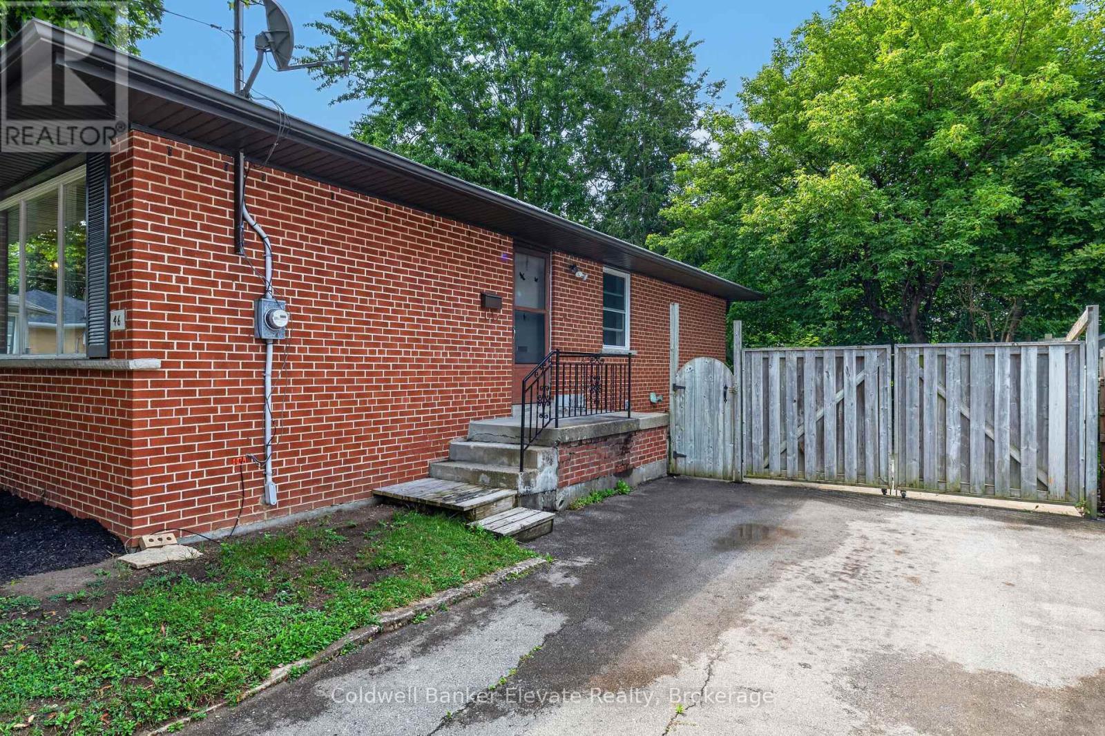 46 Mcintyre Crescent, Halton Hills, ON - Outdoor