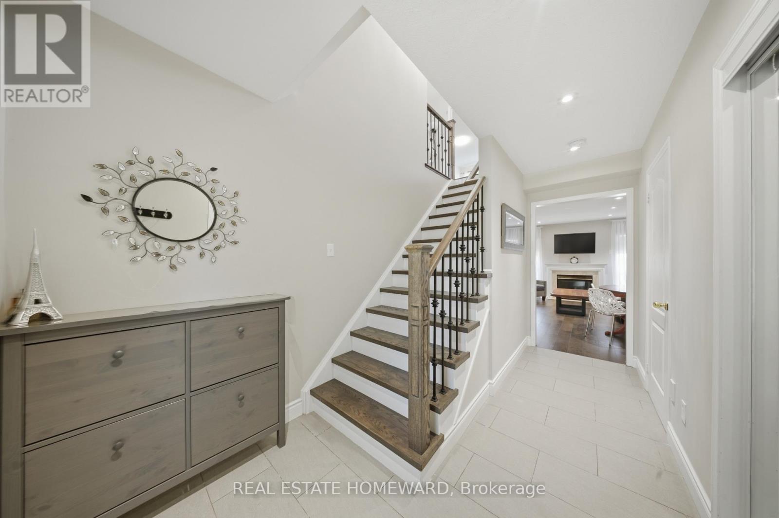 5942 Delle Donne Drive, Mississauga, ON - Indoor Photo Showing Other Room