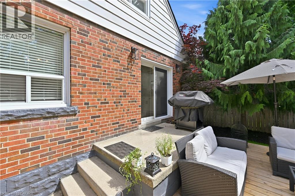 18 Ipswich Place, Hamilton, ON - Outdoor With Deck Patio Veranda