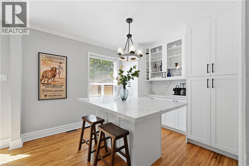 18 Ipswich Place, Hamilton, ON - Indoor