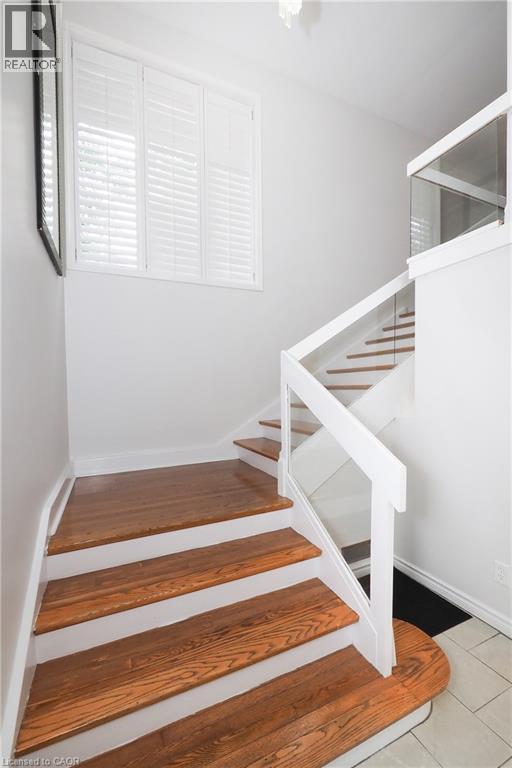 181 Lincoln Road, Waterloo, ON - Indoor Photo Showing Other Room