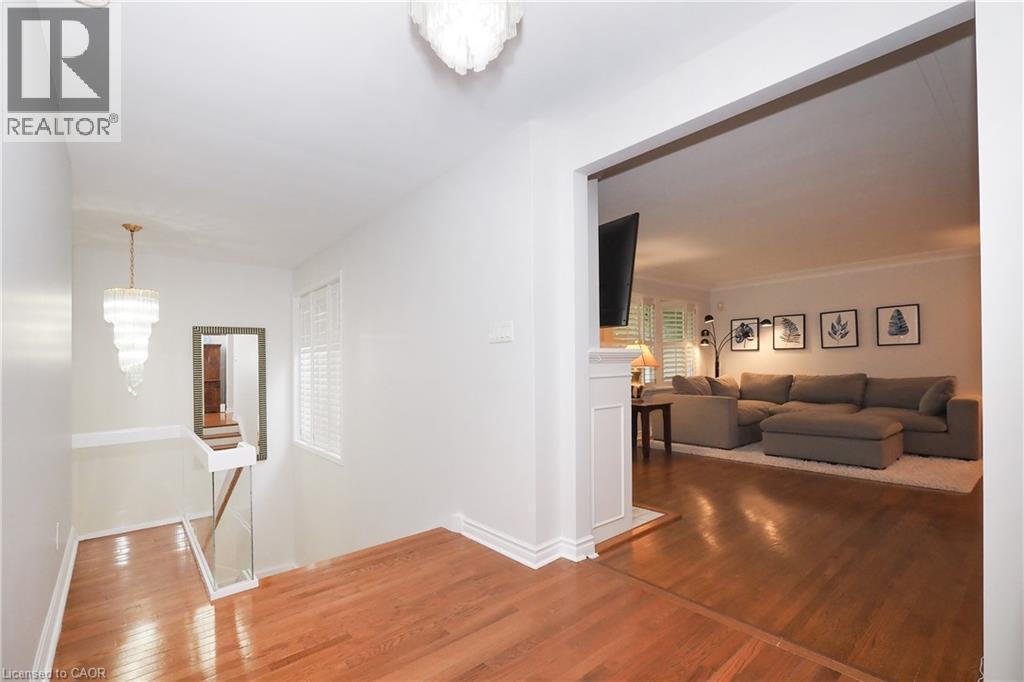 181 Lincoln Road, Waterloo, ON - Indoor Photo Showing Other Room