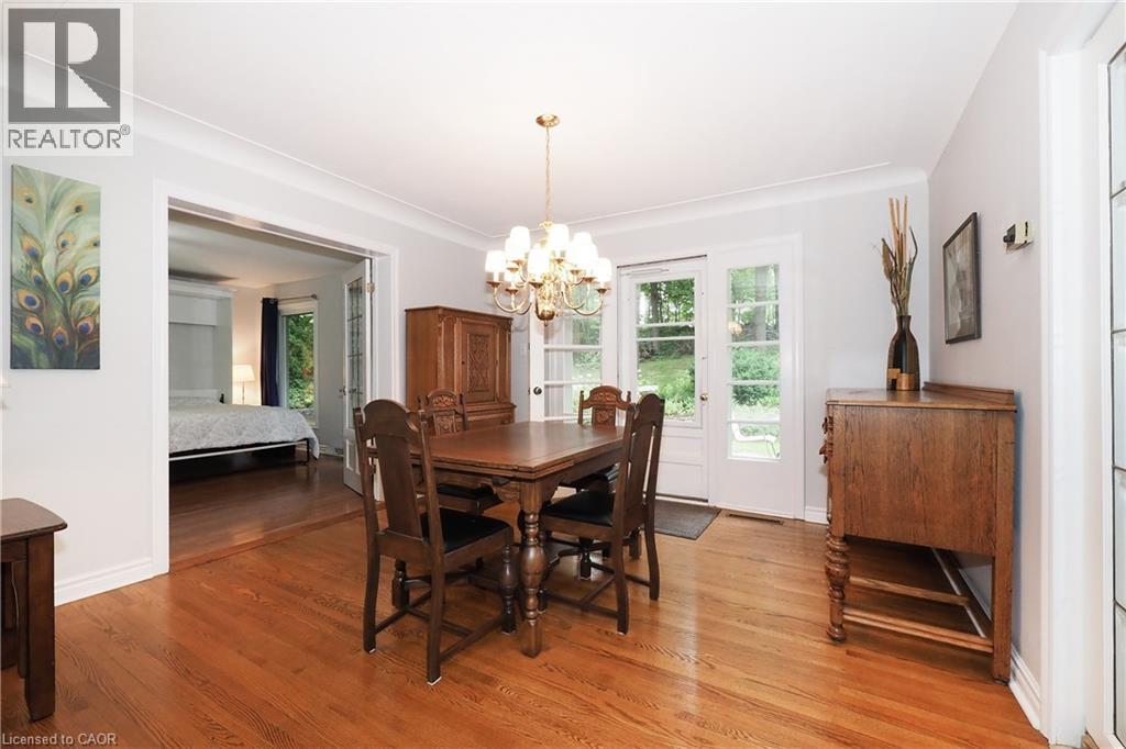 181 Lincoln Road, Waterloo, ON - Indoor Photo Showing Dining Room