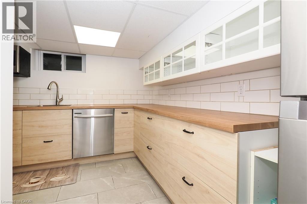 181 Lincoln Road, Waterloo, ON - Indoor