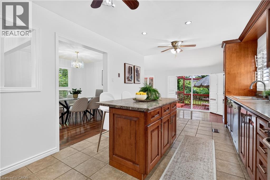 3631 Cherrington Crescent, Mississauga, ON - Indoor Photo Showing Kitchen