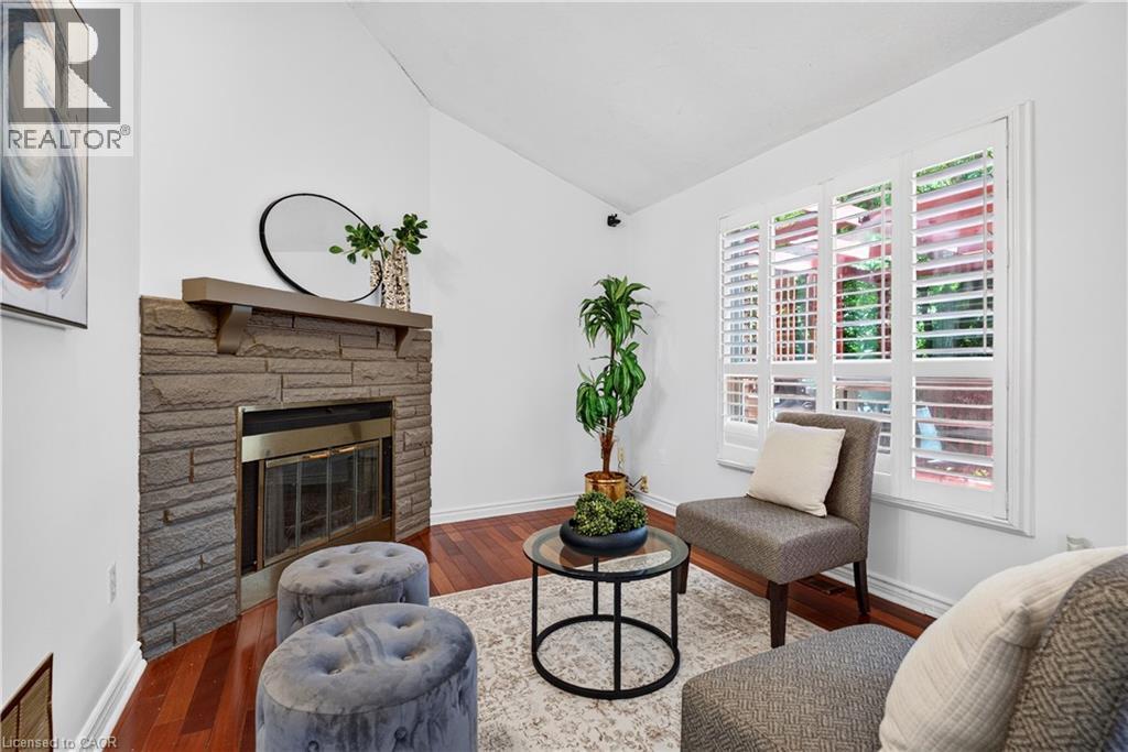 3631 Cherrington Crescent, Mississauga, ON - Indoor Photo Showing Living Room With Fireplace