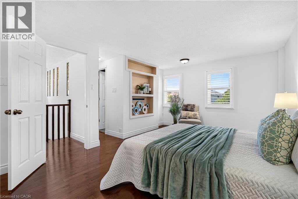 3631 Cherrington Crescent, Mississauga, ON - Indoor Photo Showing Bedroom