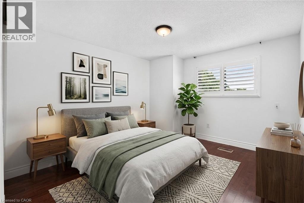 3631 Cherrington Crescent, Mississauga, ON - Indoor Photo Showing Bedroom