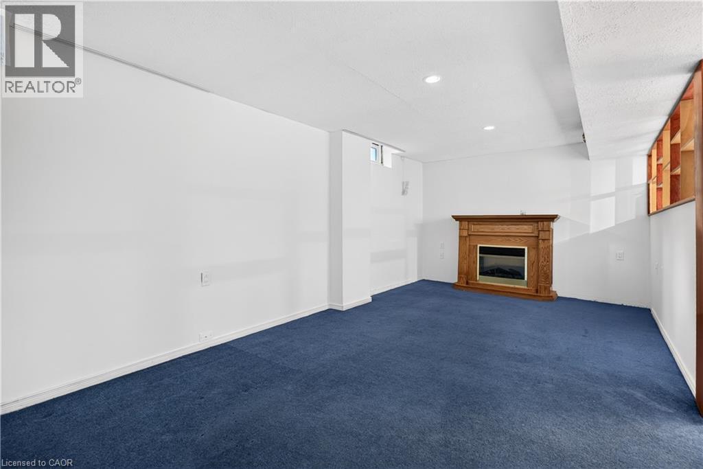 3631 Cherrington Crescent, Mississauga, ON - Indoor With Fireplace