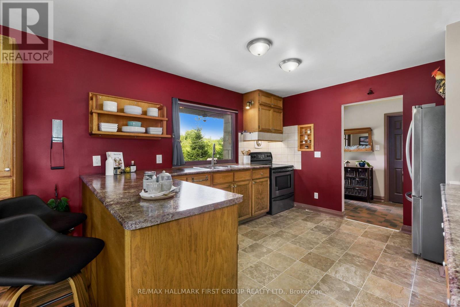 9950 Danforth Road E, Alnwick/Haldimand, ON - Indoor Photo Showing Kitchen With Double Sink