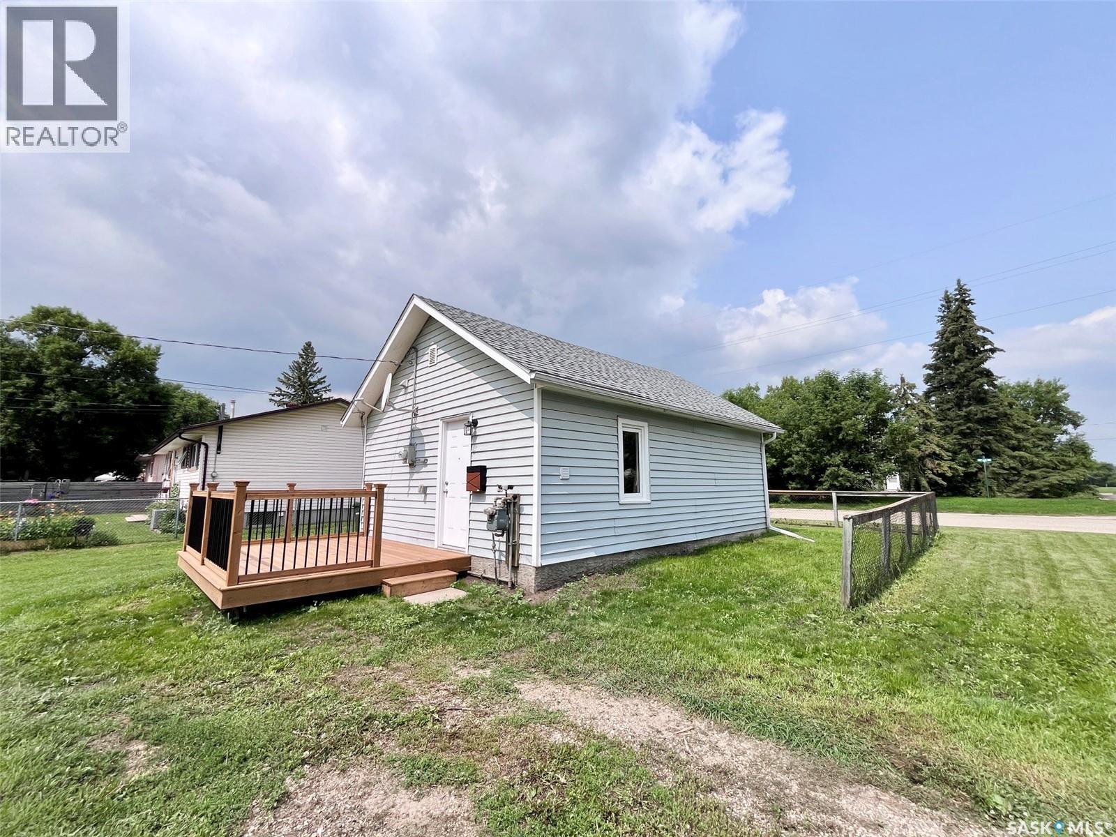 1101 12Th Street W, Prince Albert, SK - Outdoor With Deck Patio Veranda
