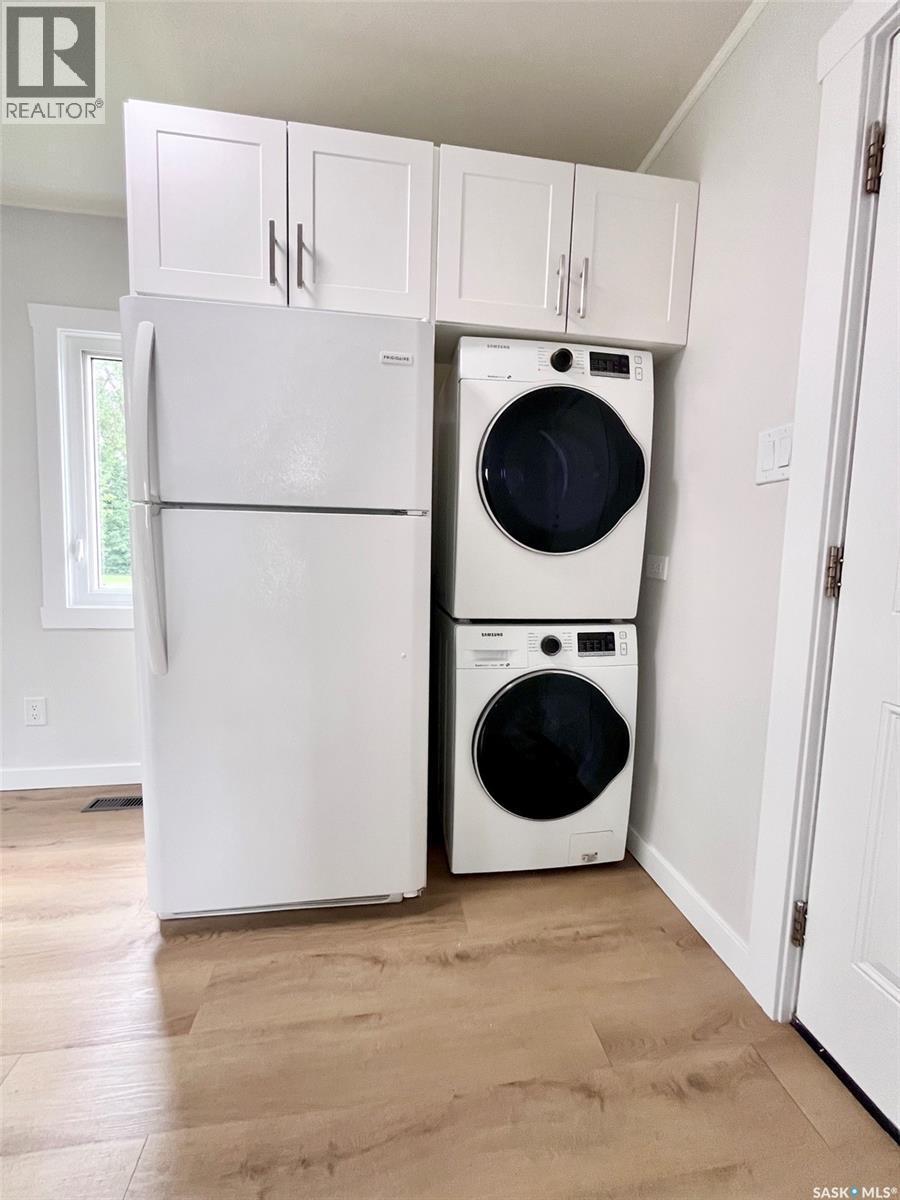 1101 12Th Street W, Prince Albert, SK - Indoor Photo Showing Laundry Room