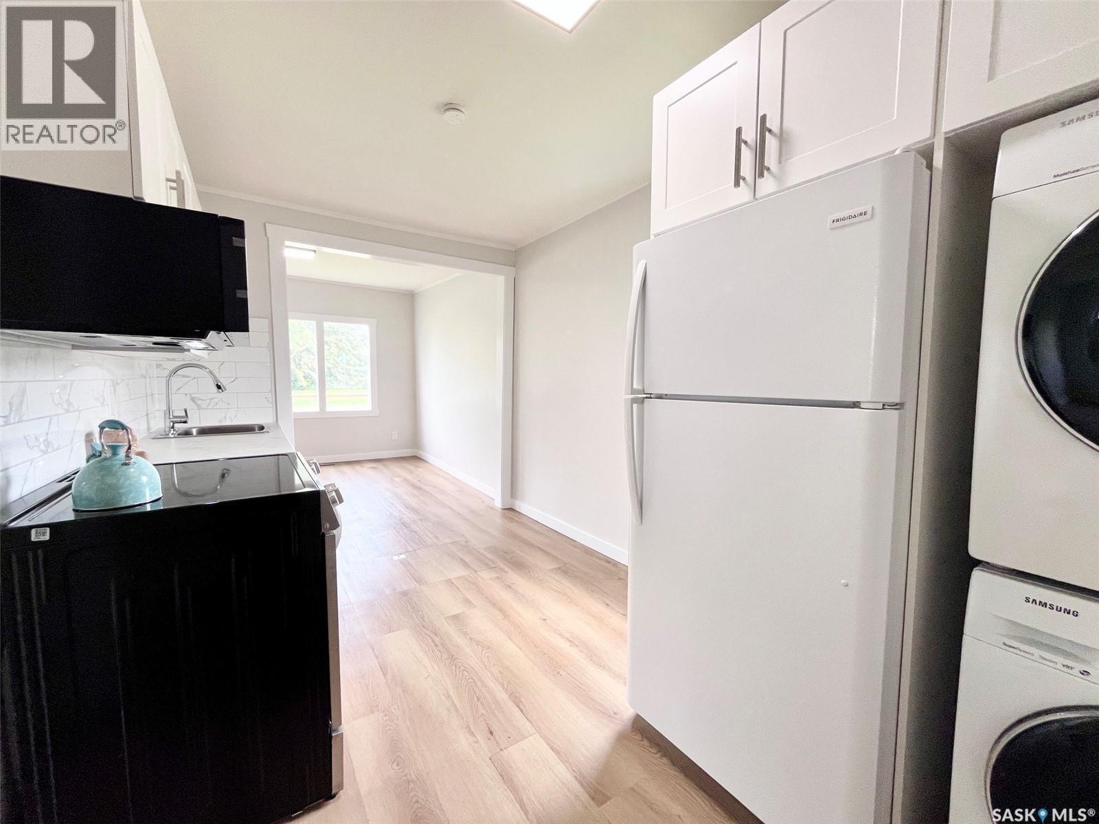1101 12Th Street W, Prince Albert, SK - Indoor Photo Showing Laundry Room