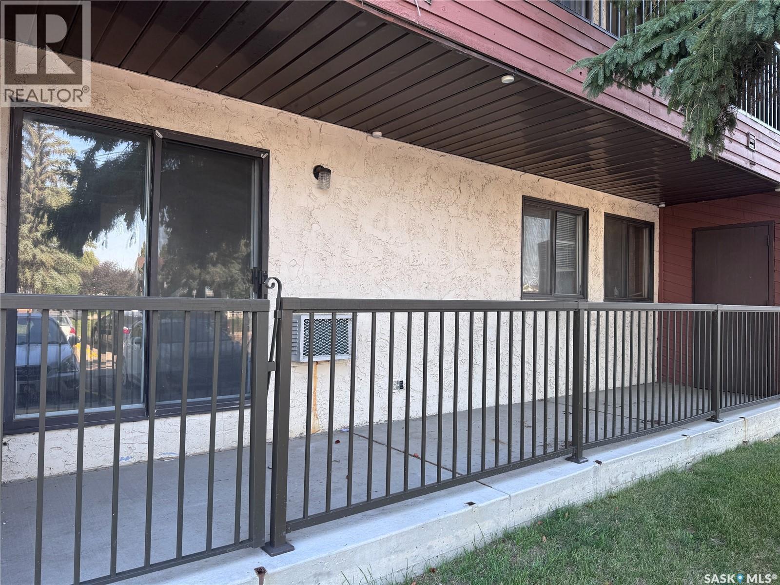 118 3302 33Rd Street W, Saskatoon, SK - Outdoor With Deck Patio Veranda With Exterior