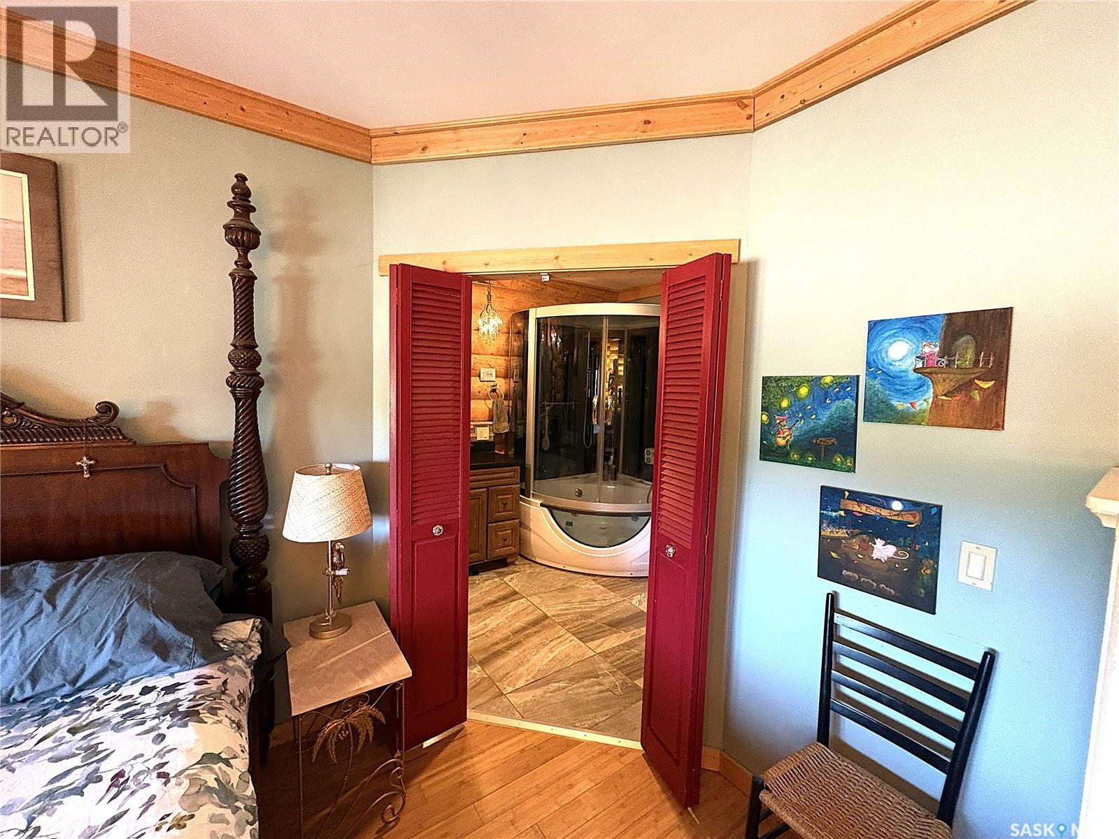 Canada Goose Lodge, Bayne Rm No. 371, SK - Indoor Photo Showing Bedroom