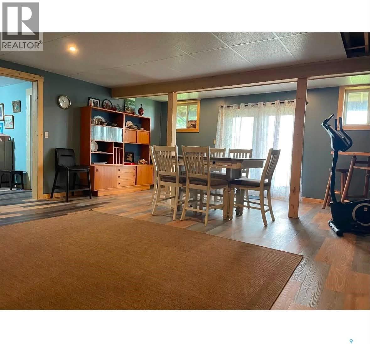 Canada Goose Lodge, Bayne Rm No. 371, SK - Indoor