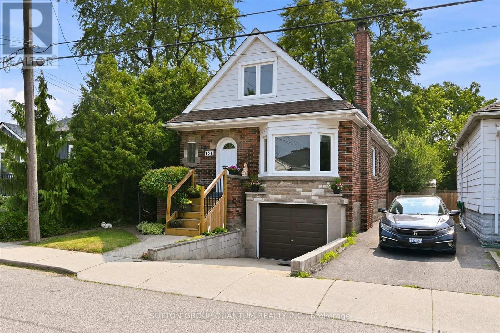 151 East 16Th Street, Hamilton, ON - Outdoor