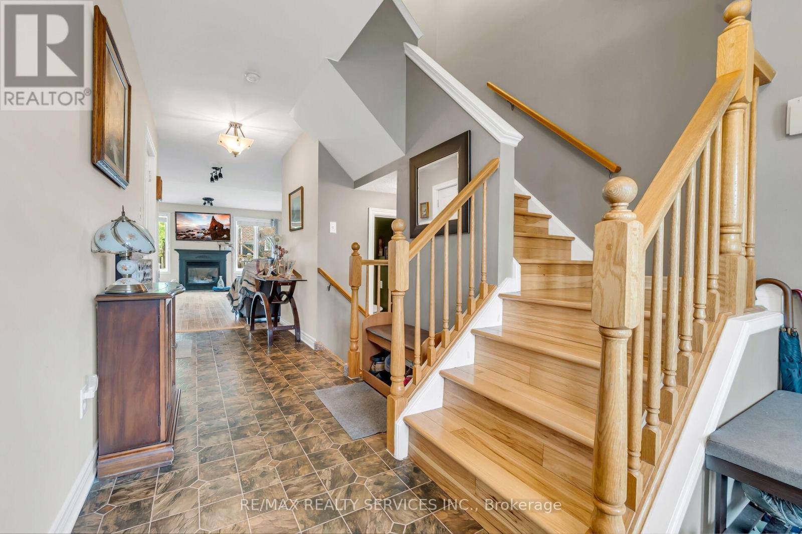 752 North Leaksdale Circle, London South, ON - Indoor Photo Showing Other Room With Fireplace