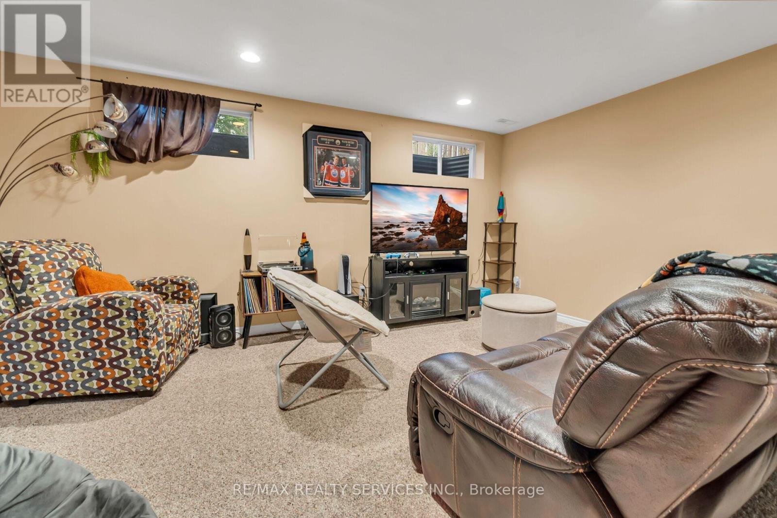 752 North Leaksdale Circle, London South, ON - Indoor Photo Showing Other Room