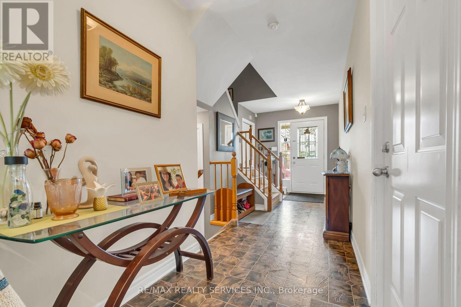 752 North Leaksdale Circle, London South, ON - Indoor Photo Showing Other Room