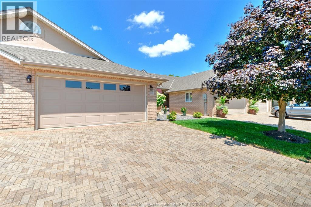 81 Crosswinds, Kingsville, ON - Outdoor