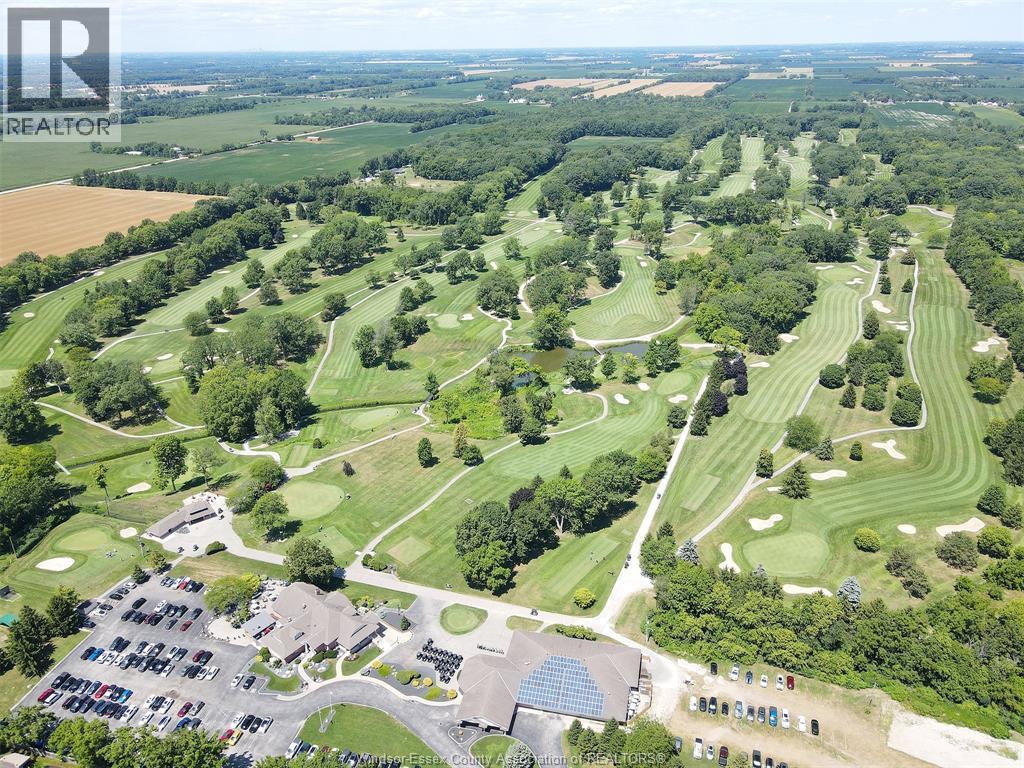81 Crosswinds, Kingsville, ON - Outdoor With View