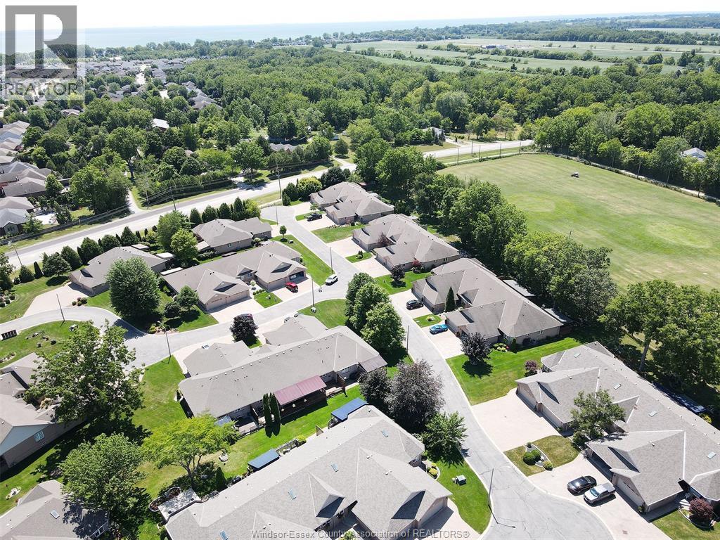 81 Crosswinds, Kingsville, ON - Outdoor With View