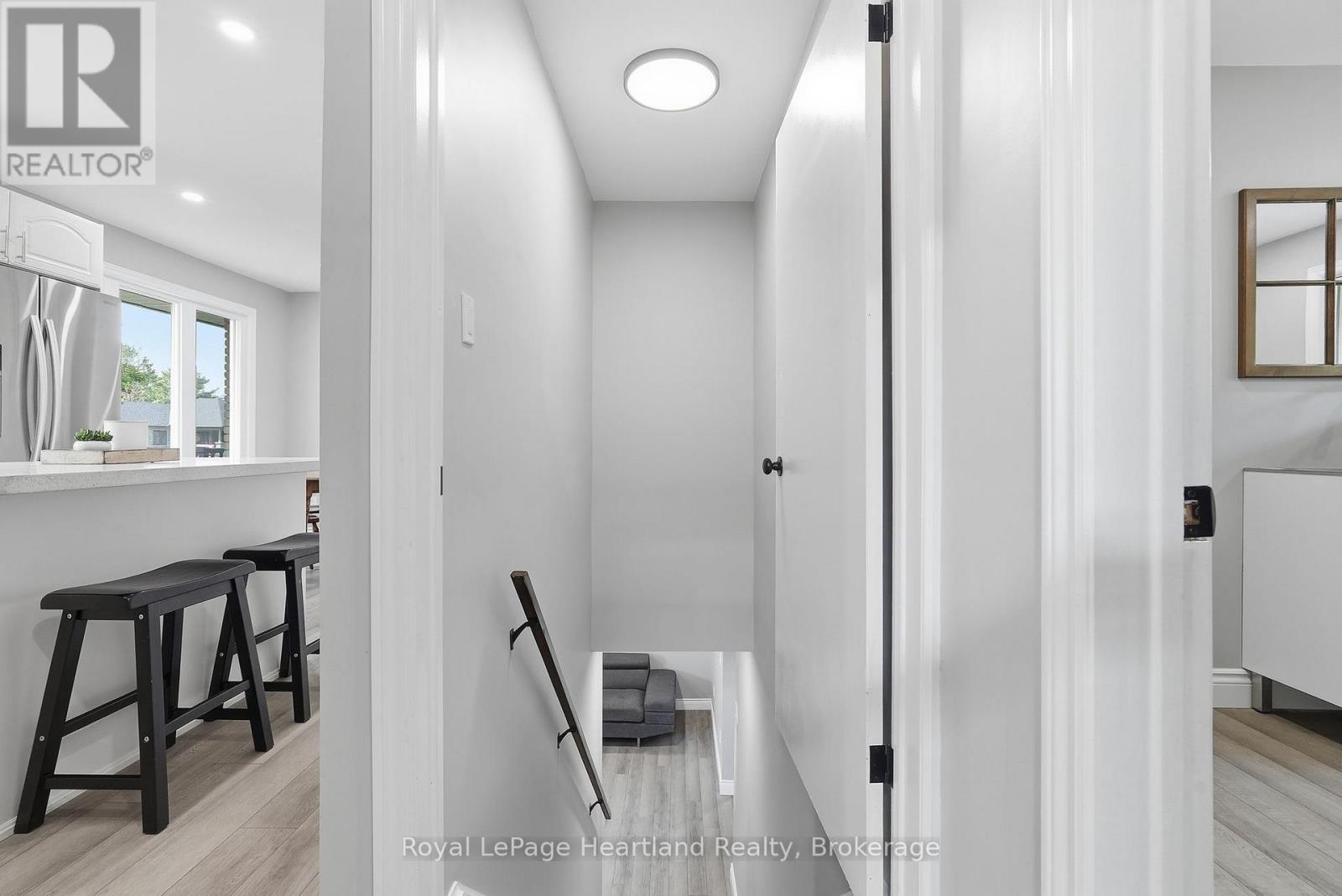 20 Queen Street W, Minto, ON - Indoor Photo Showing Other Room