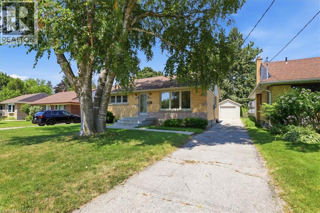 184 Murdock Avenue, Waterloo, ON - Outdoor