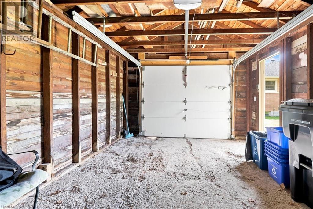 184 Murdock Avenue, Waterloo, ON - Indoor Photo Showing Garage