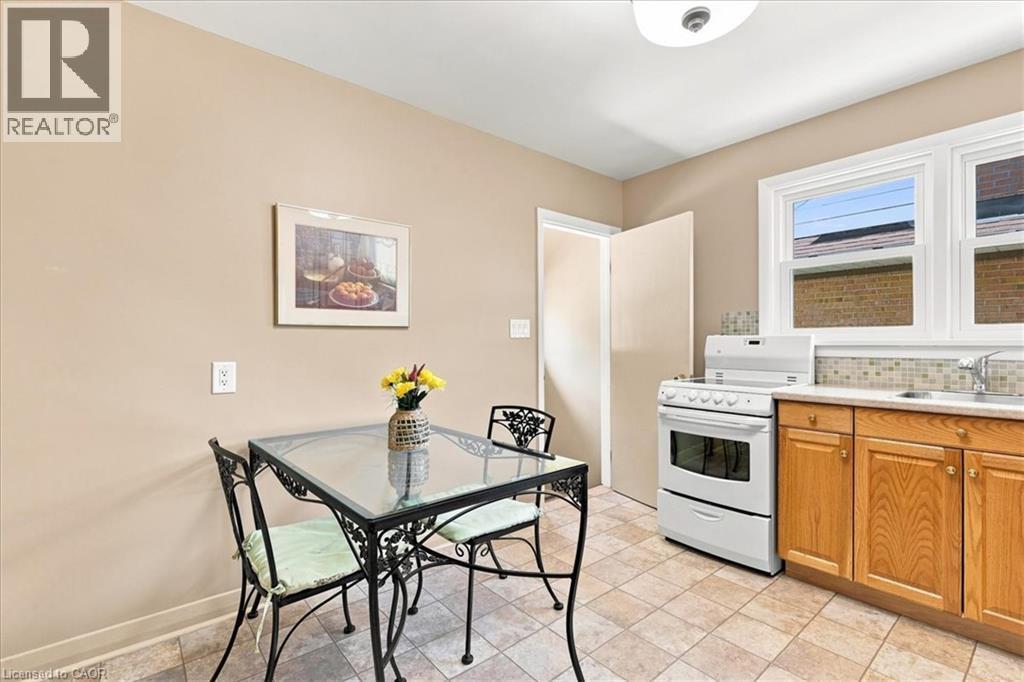 184 Murdock Avenue, Waterloo, ON - Indoor