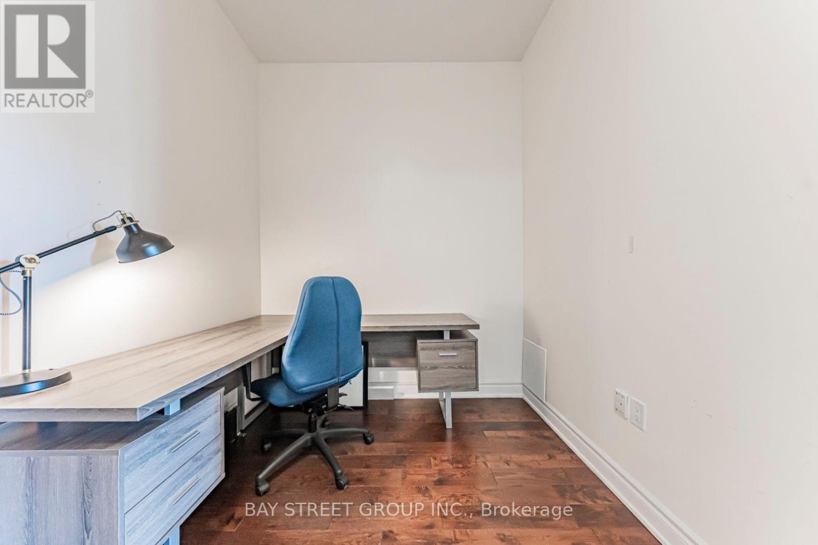5403 - 8 The Esplanade, Toronto, ON - Indoor Photo Showing Office