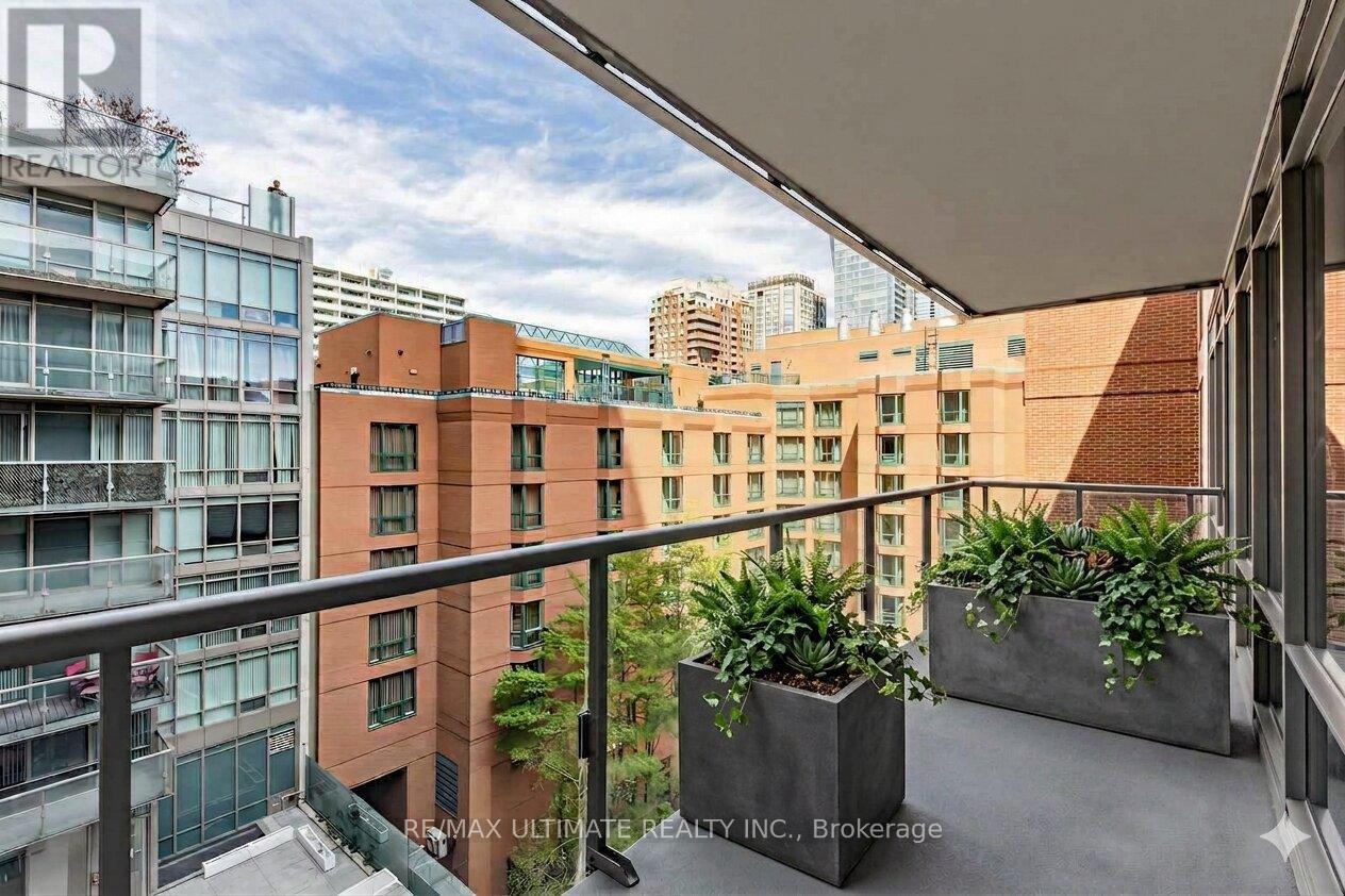 603 - 1 Bedford Road, Toronto, ON - Outdoor With Balcony