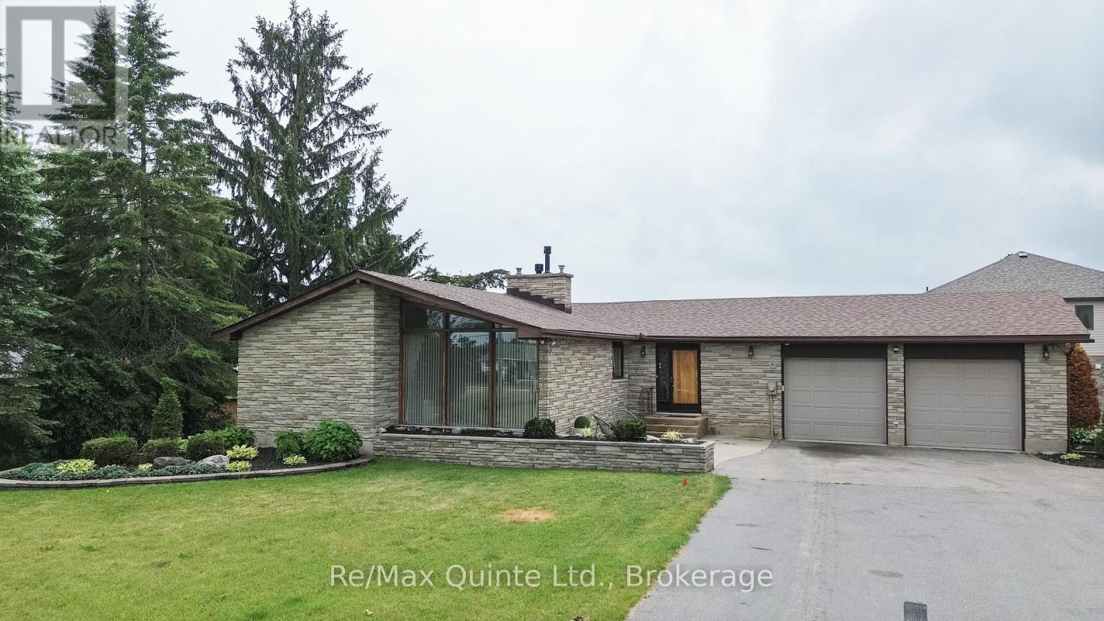 366 Farnham Road, Belleville (Thurlow Ward), ON - Outdoor