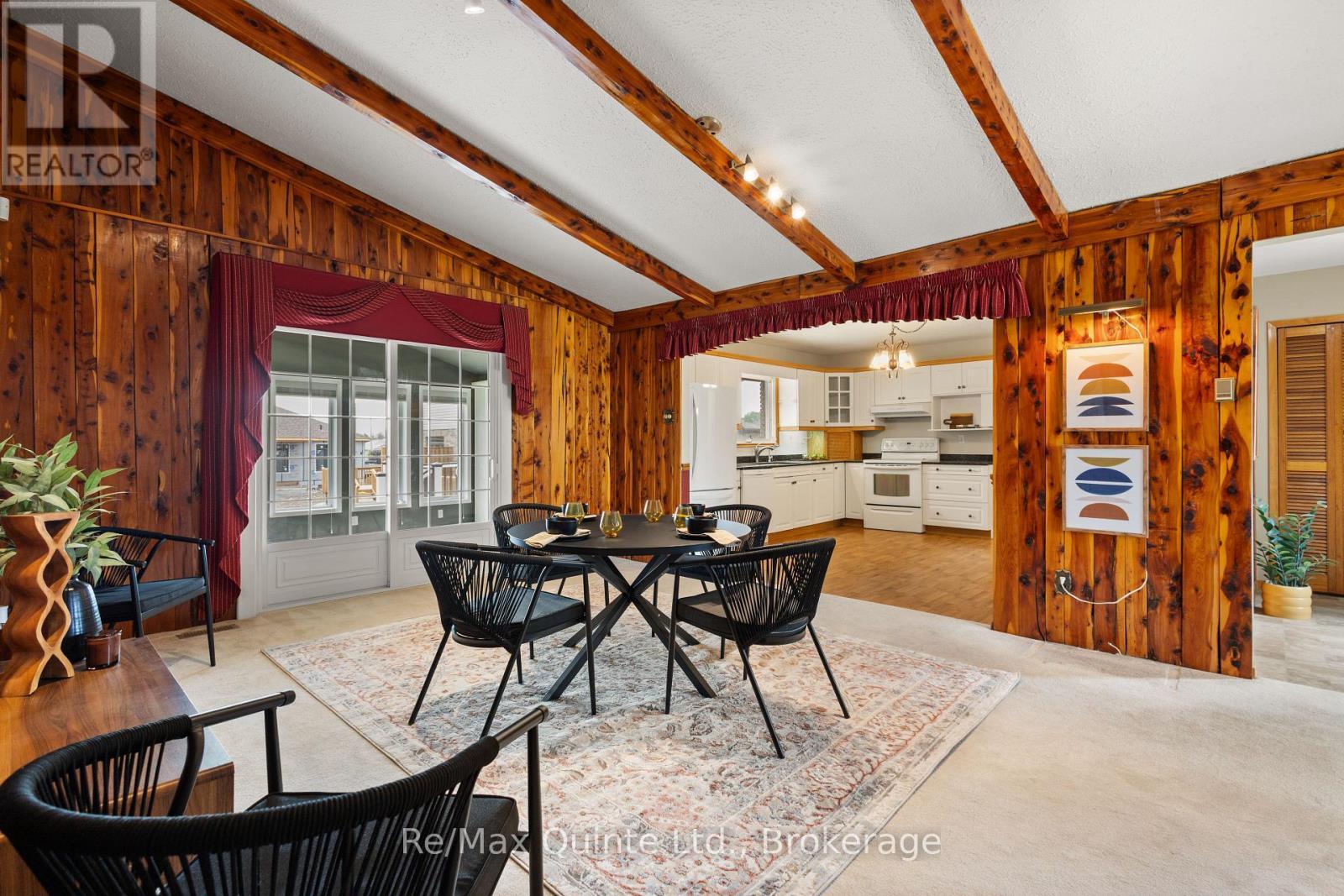 366 Farnham Road, Belleville (Thurlow Ward), ON - Indoor Photo Showing Dining Room